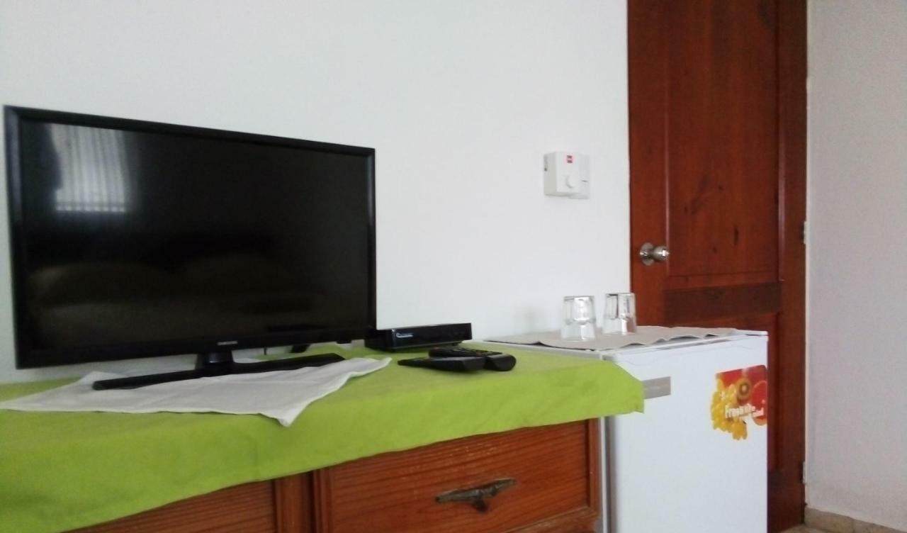 Hotel Checo Сосуа Экстерьер фото